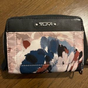 Tumi Pink Color Voyageur Tri-Fold Zip-Around Wallet